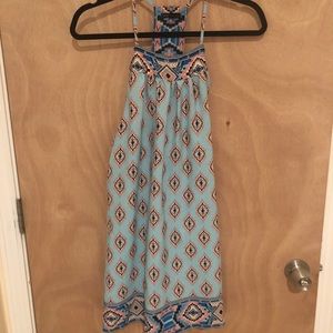 Pretty mini dress with semi open back